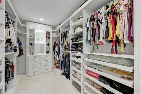 810 W 67th St, Hialeah, FL 33012 photo 17