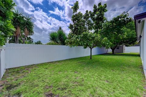 810 W 67th St, Hialeah, FL 33012 photo 28