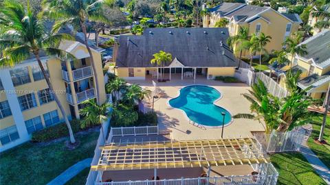 6339 La Costa Dr #M, Boca Raton, FL 33433