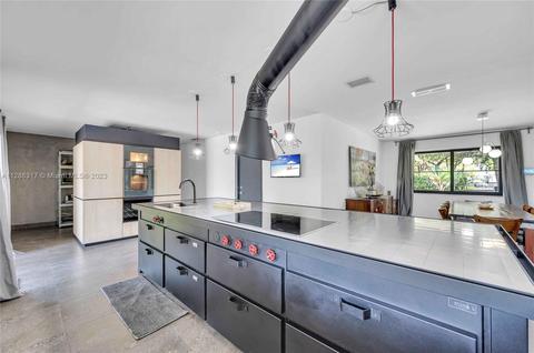 7405 SW 122nd St, Pinecrest, FL 33156 photo 8