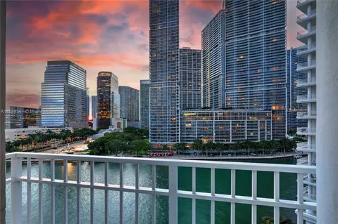 701 Brickell Key Blvd #1104, Miami, FL 33131