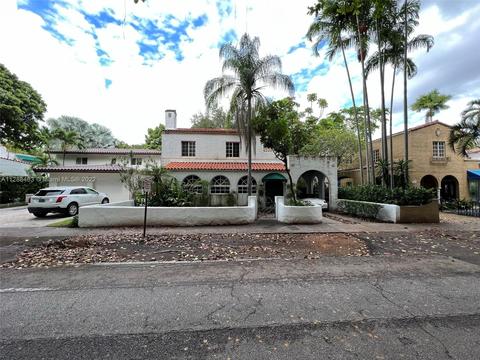 419 S Alhambra Cir, Coral Gables, FL 33134 photo 2