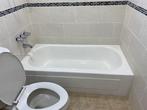 380 E 35th St #2109, Hialeah, FL 33013 photo 8