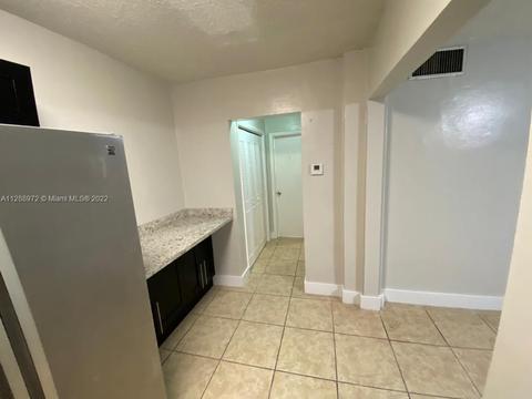 380 E 35th St #2109, Hialeah, FL 33013 photo 13