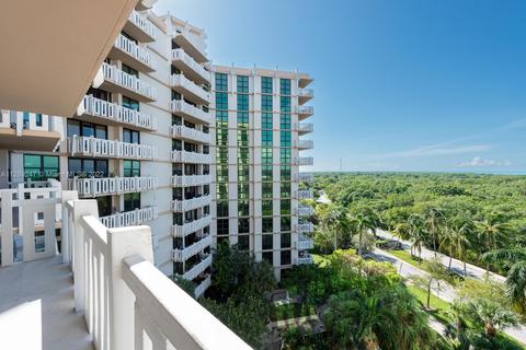 1121 Crandon Blvd #E706, Key Biscayne, FL 33149 photo 3