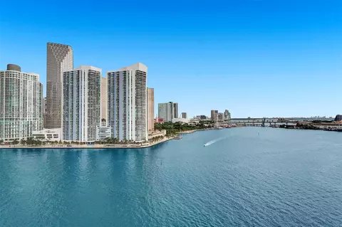 848 Brickell Key Dr #1602, Miami, FL 33131
