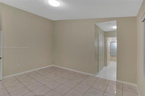 2777 W 68th Pl, Hialeah, FL 33016 photo 24