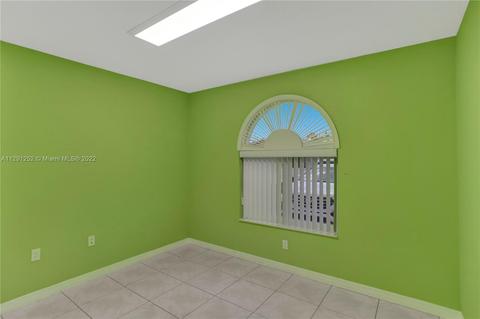 2777 W 68th Pl, Hialeah, FL 33016 photo 20