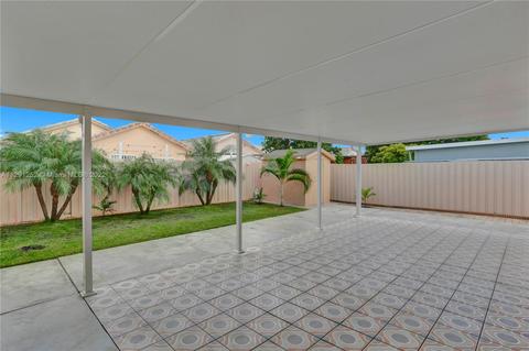 2777 W 68th Pl, Hialeah, FL 33016 photo 27