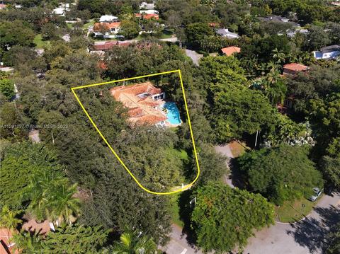 807 Jeronimo Dr, Coral Gables, FL 33146 photo 4