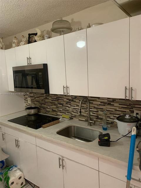 931 E 10th Pl, Hialeah, FL 33010 photo 11