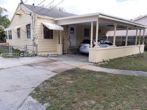  1031 N C St, Lake Worth, FL 33460 photo 2