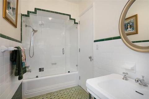 2806 Granada Blvd, Coral Gables, FL 33134 photo 23