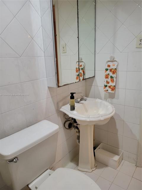 501 E 18th St, Hialeah, FL 33013 photo 29