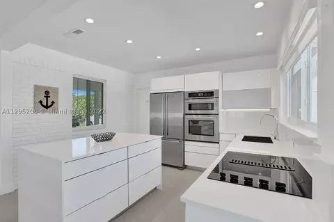 3411 Dover Rd, Pompano Beach, FL 33062 photo 1