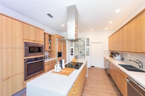 225 Harbor Dr, Key Biscayne, FL 33149 photo 32