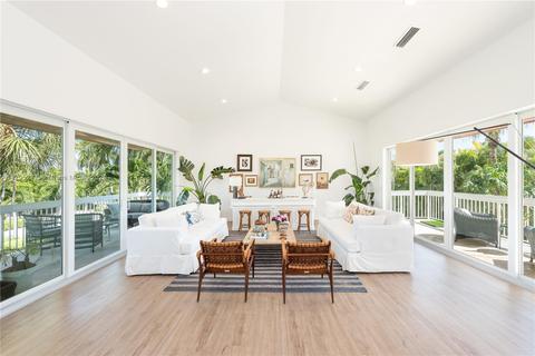 225 Harbor Dr, Key Biscayne, FL 33149 photo 17