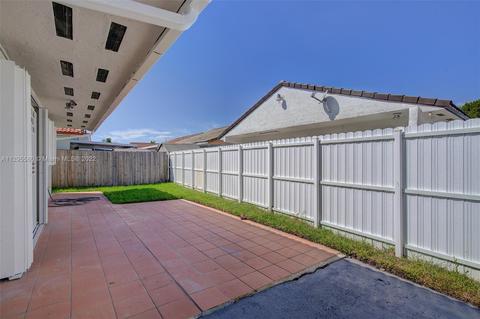 3237 W 70th St, Hialeah, FL 33018 photo 17