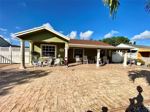 661 NE 3rd Pl, Hialeah, FL 33010 photo 1