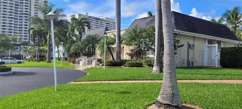 2417 NE 10th St #151, Hallandale Beach, FL 33009