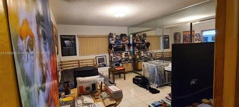 40 E 37th St, Hialeah, FL 33013 photo 9