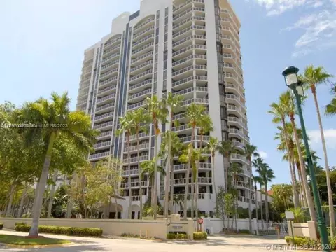 3600 Yacht Club Dr #804, Aventura, FL 33180