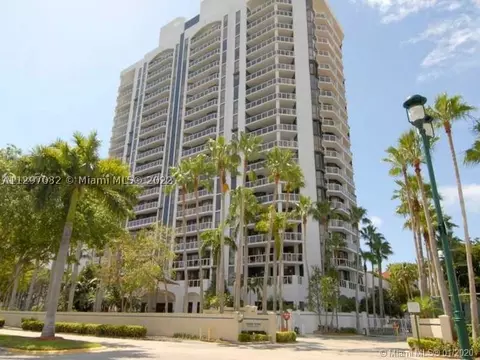 3600 Yacht Club Dr #804, Aventura, FL 33180