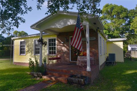 2 Elm Dr, Miami Springs, FL 33166 photo 2