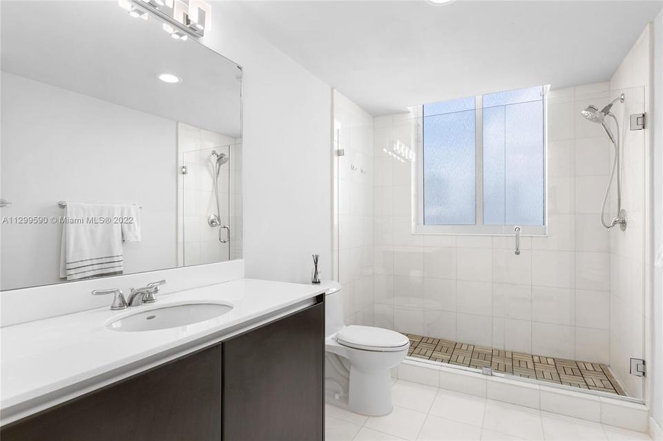  665 NE 25th St #706, Miami, FL 33137 photo 16