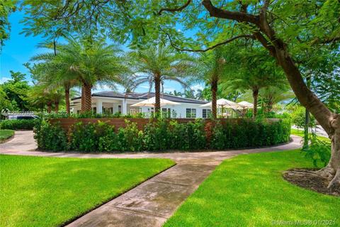 2575 Pine Tree Dr, Miami Beach, FL 33140 photo 43