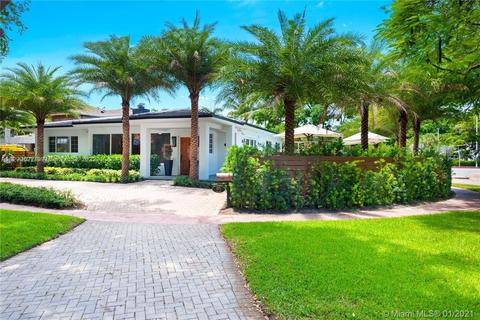 2575 Pine Tree Dr, Miami Beach, FL 33140 photo 40