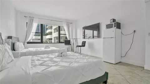 6345 Collins Ave #524, Miami Beach, FL 33141