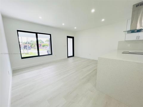 667 E 50th St, Hialeah, FL 33013 photo 5