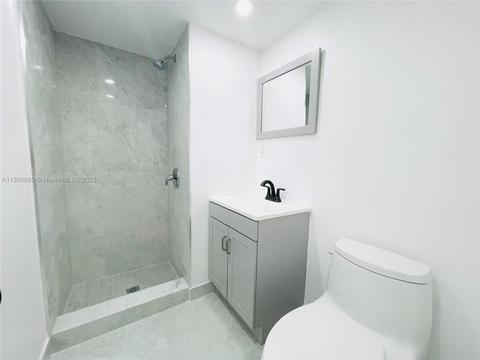 667 E 50th St, Hialeah, FL 33013 photo 21