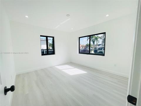 667 E 50th St, Hialeah, FL 33013 photo 13