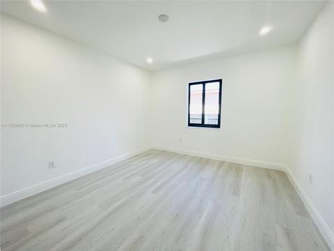 667 E 50th St, Hialeah, FL 33013 photo 15
