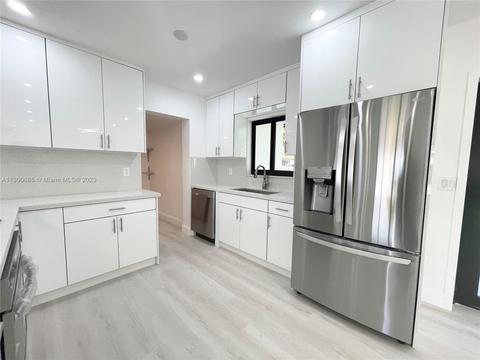 667 E 50th St, Hialeah, FL 33013 photo 10