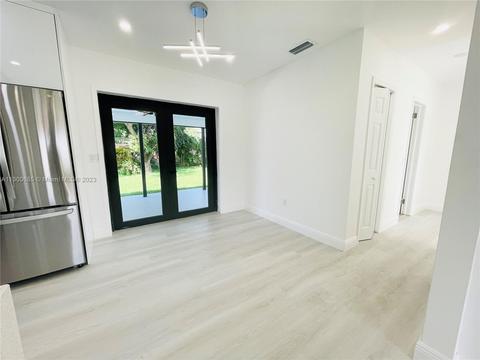 667 E 50th St, Hialeah, FL 33013 photo 12