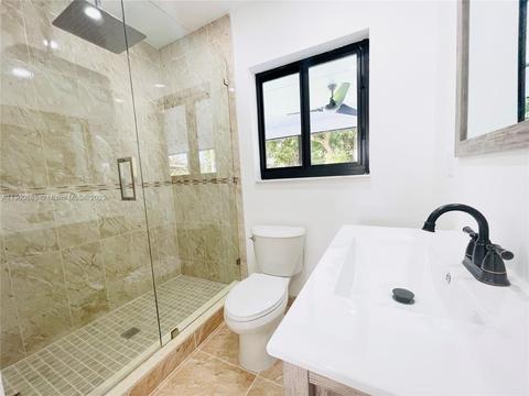 667 E 50th St, Hialeah, FL 33013 photo 17