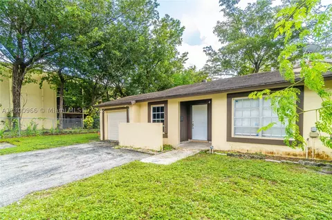9290 E Daffodil Ln, Miramar, FL 33025 photo 1