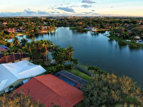 8550 Menteith Ter, Miami Lakes, FL 33016 photo 3