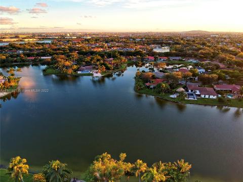 8550 Menteith Ter, Miami Lakes, FL 33016 photo 9