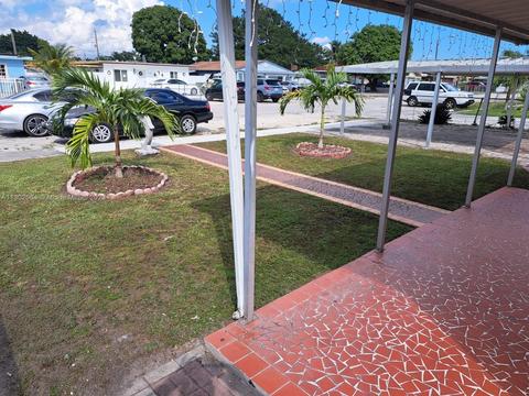 620 E 47th St, Hialeah, FL 33013 photo 3