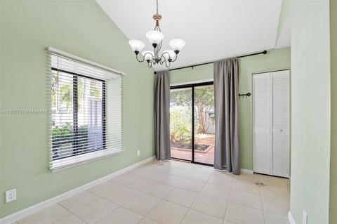 401 Summerwinds Ln, Jupiter, FL 33458 photo 7