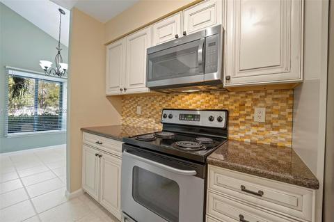 401 Summerwinds Ln, Jupiter, FL 33458 photo 13