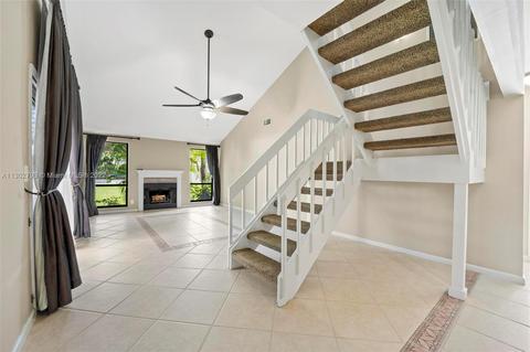 401 Summerwinds Ln, Jupiter, FL 33458 photo 5