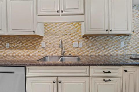401 Summerwinds Ln, Jupiter, FL 33458 photo 12