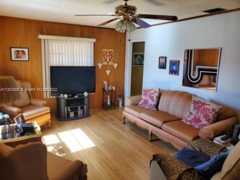 133 E 17th St, Hialeah, FL 33010 photo 2