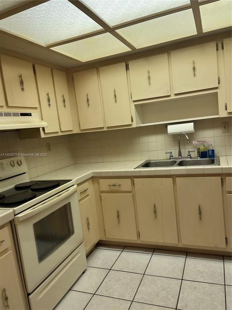 1855 W 73rd Pl, Hialeah, FL 33014 photo 6