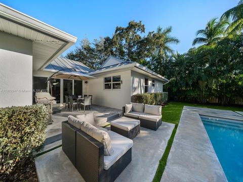 9030 SW 68th Ave, Pinecrest, FL 33156 photo 29